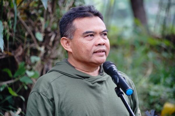Kadis LH Kabupaten Garut, Jujun Juansyah’ kegiatan Hari Lingkungan Hidup ini diperingati dengan melakukan aksi bersih-bersih
